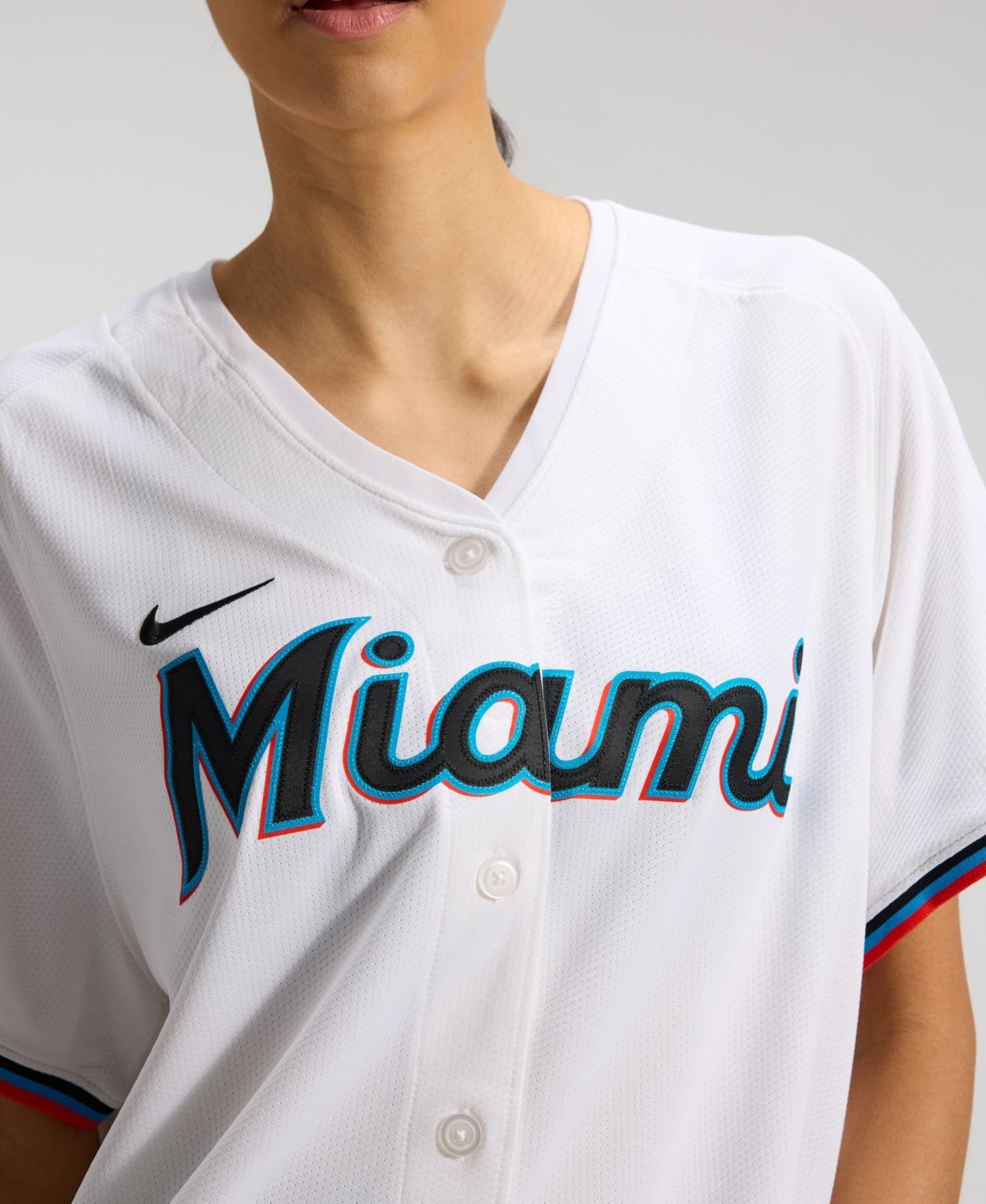 Женский топ Nike Sandy Alcantara White Miami Marlins Home Limited Player Jersey — фото 3