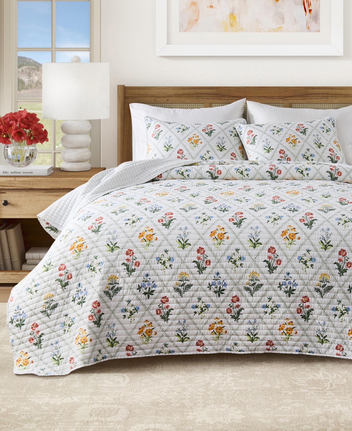 Linery & Co Floral Lattice Scalloped Quilt Set with Shams