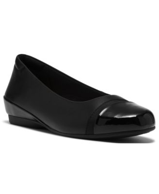 Women's Cathrynn Dusk Round-Toe Wedge Pumps