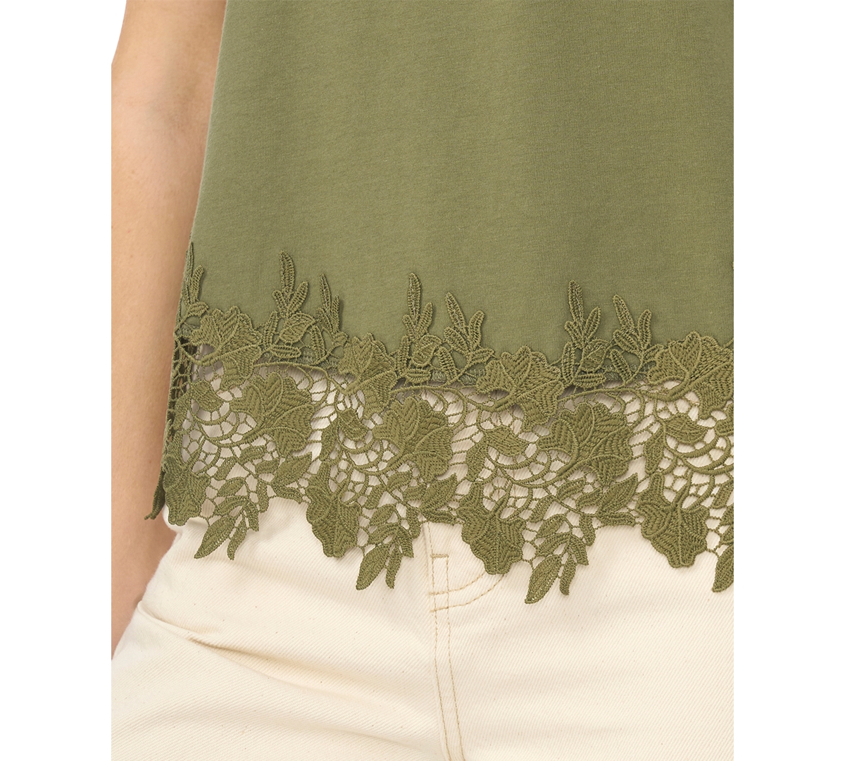 CeCe Women's Cropped Boxy Tee With Lace Trim T-Shirt