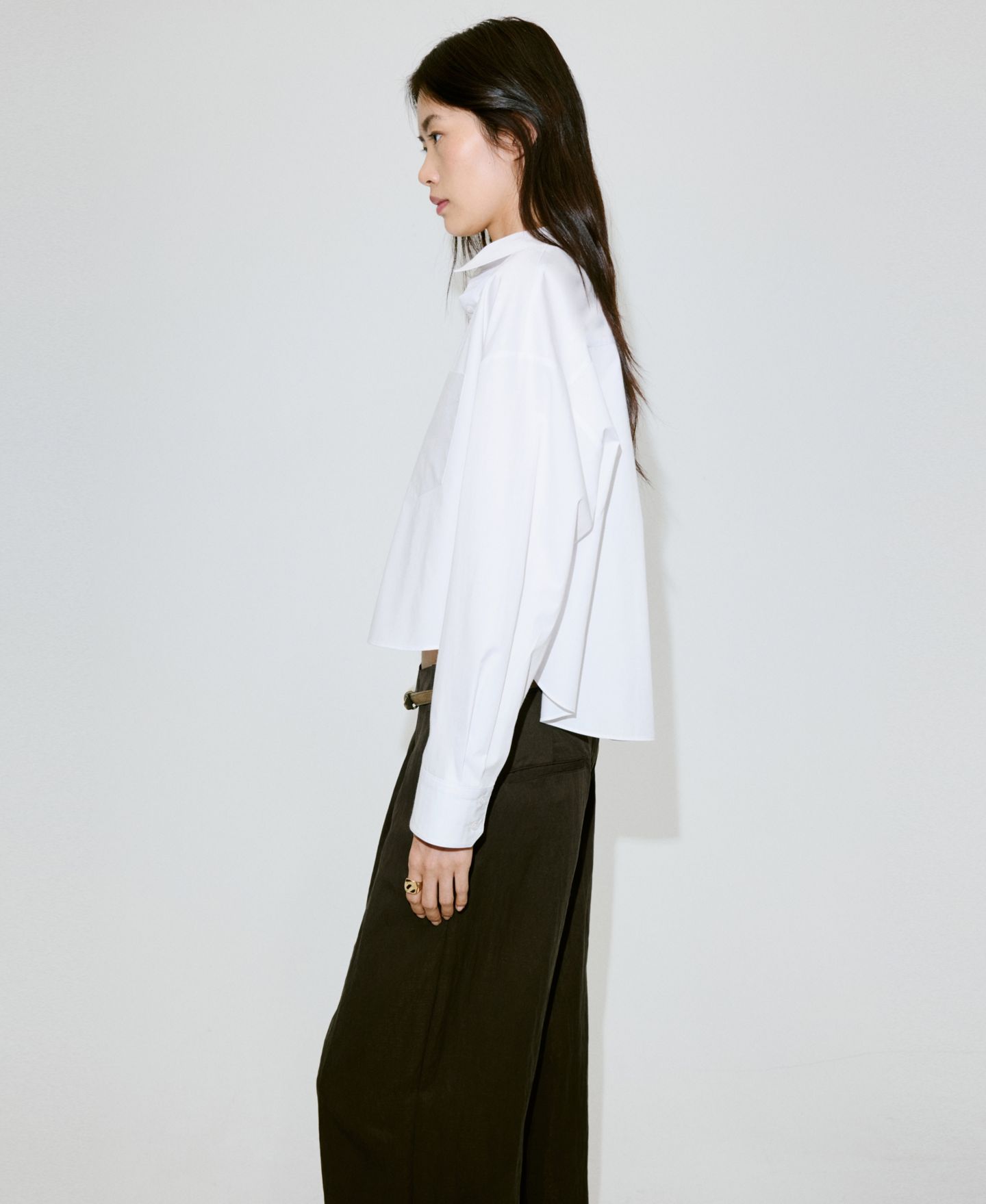 Женская рубашка Mango Long-Sleeve Pocket Cropped, цвет: Молочный белый — фото 4