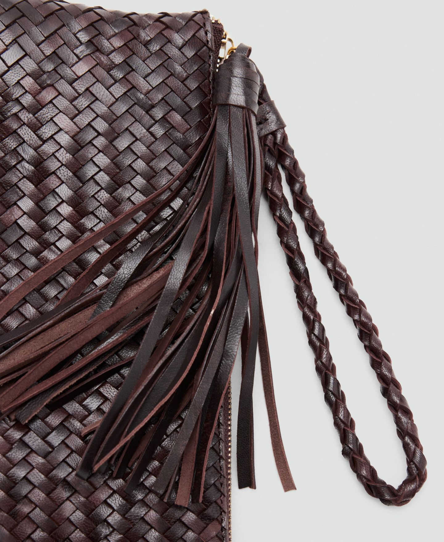Женская сумка MANGO Braided Leather Pouch, цвет: Шоколадный — фото 4