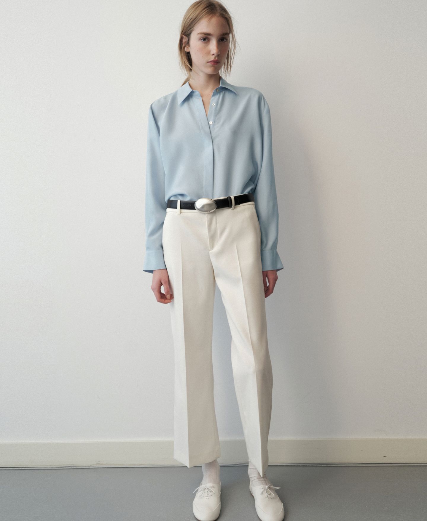 Женская блузка Mango Selection Long-Sleeve Oversized Button-Up, цвет: Небесно-голубой — фото 2