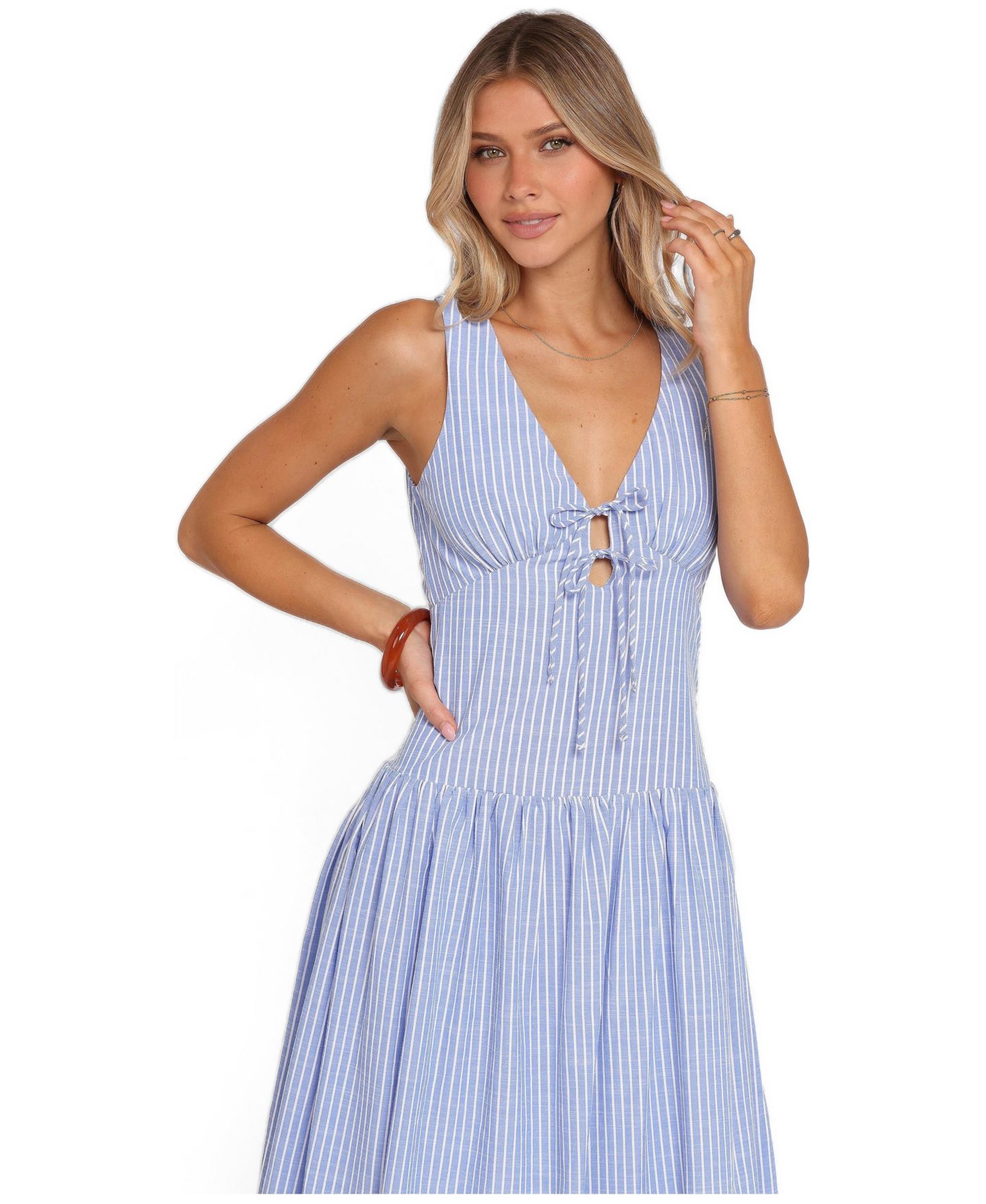 Женское платье Petal and Pup Vanessa V-Neck Striped Maxi, цвет: Тёмно-синий — фото 3