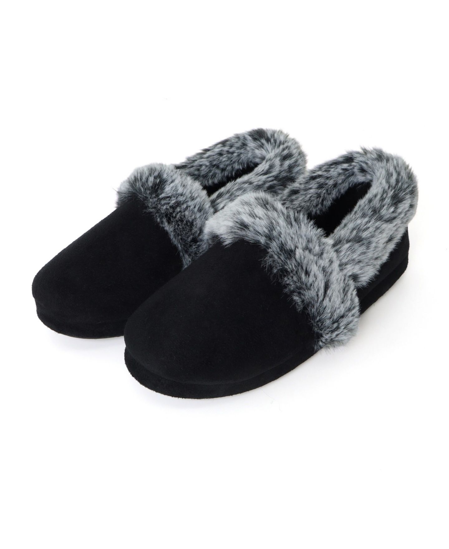 Женские сабо Isotoner Signature Blake Microsuede Faux-Fur Indoor-Outdoor Clog Slippers, цвет: Чёрный — фото 5