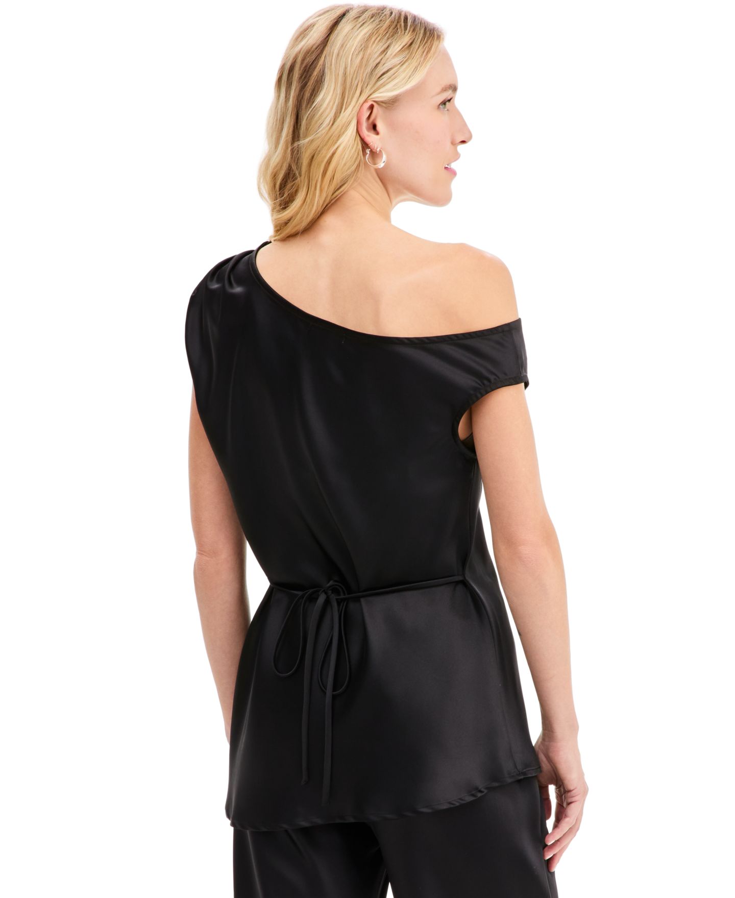 Женский топ Bar III Off-the-Shoulder Satin Asymmetrical, цвет: Чёрный — фото 2