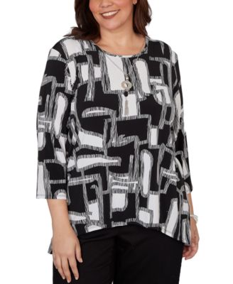 Plus Size Geo Boxes Puff Printed Top with Necklace