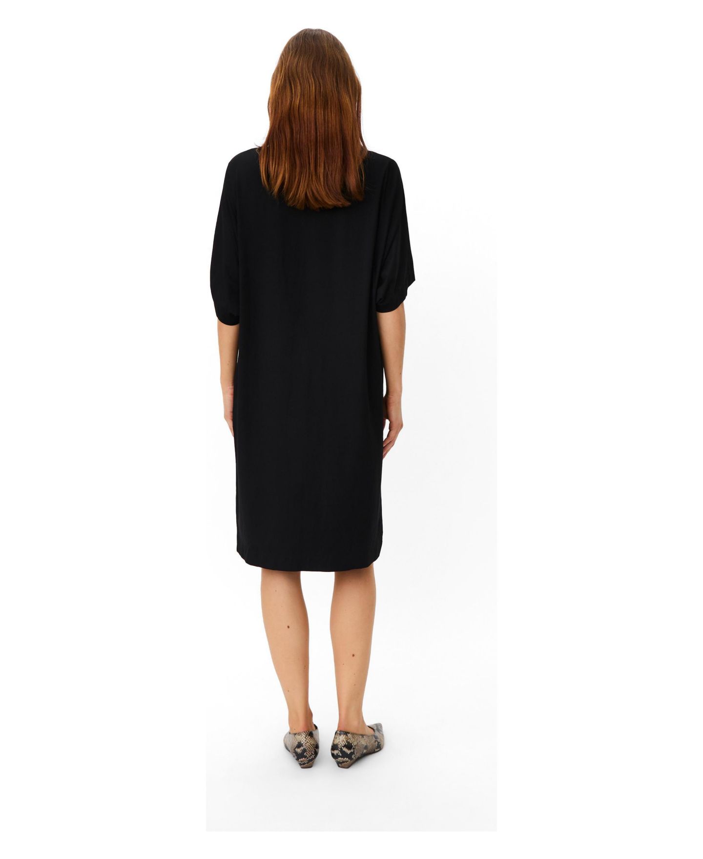 Женское платье Masai Copenhagen MaNattie Batwing-Sleeve Loose-Fit Draped Knee-Length, цвет: Чёрный — фото 2