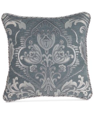 croscill throw pillows