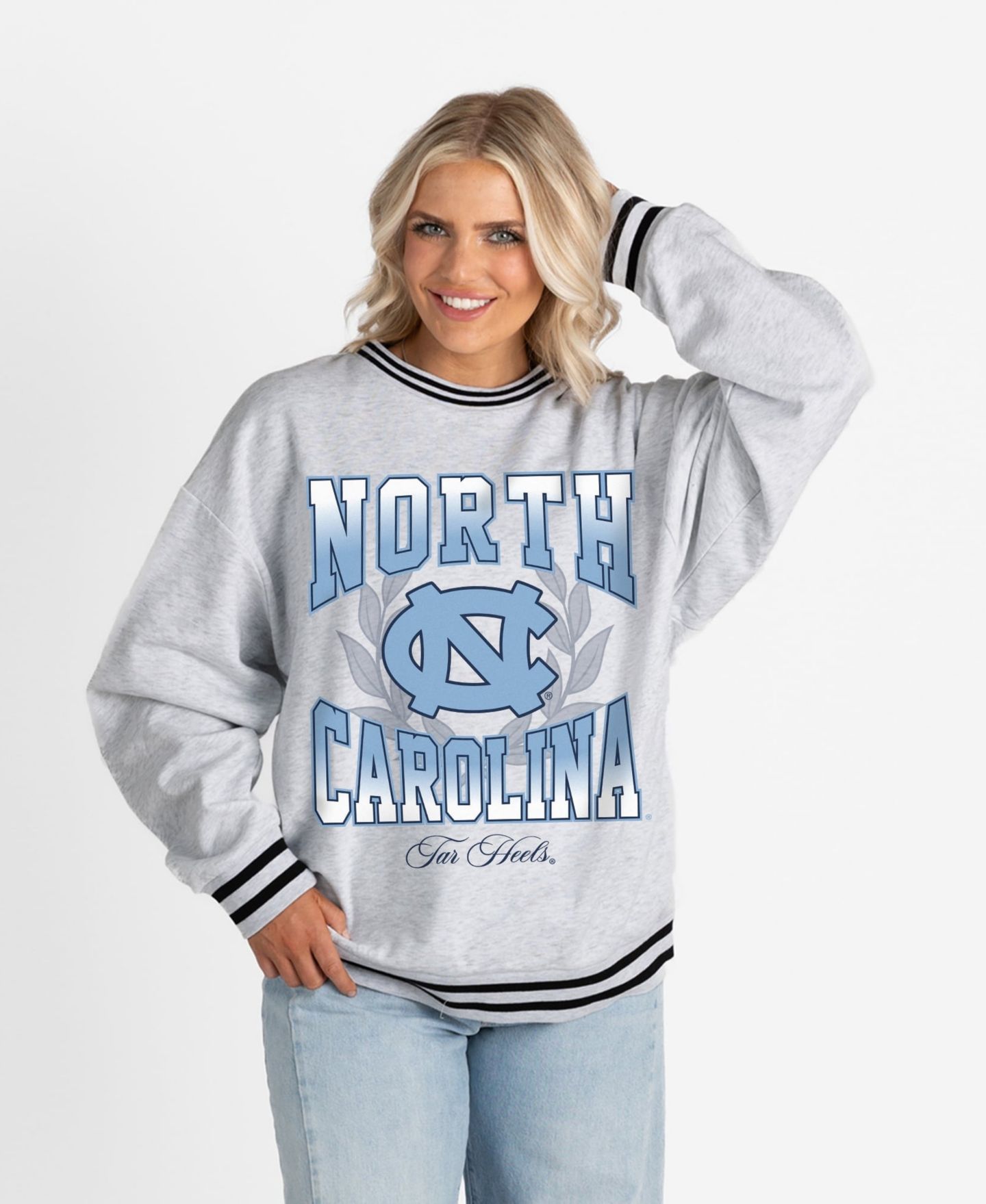 Женские толстовки Gameday Couture Ash North Carolina Tar Heels Oversized Fade Route Ringer Stripe — фото 1