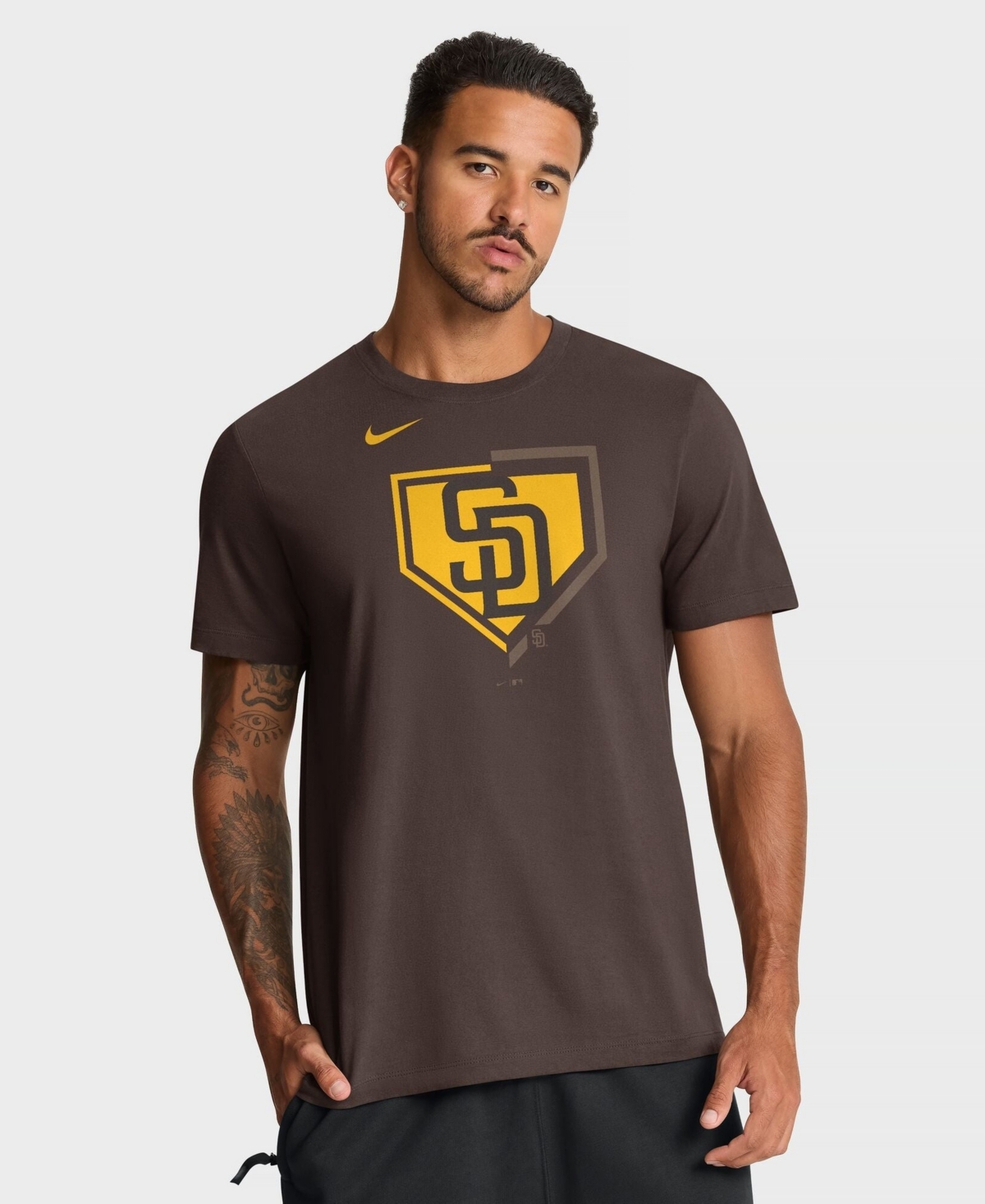Nike Men's San Diego Padres Icon Crewneck T-Shirt