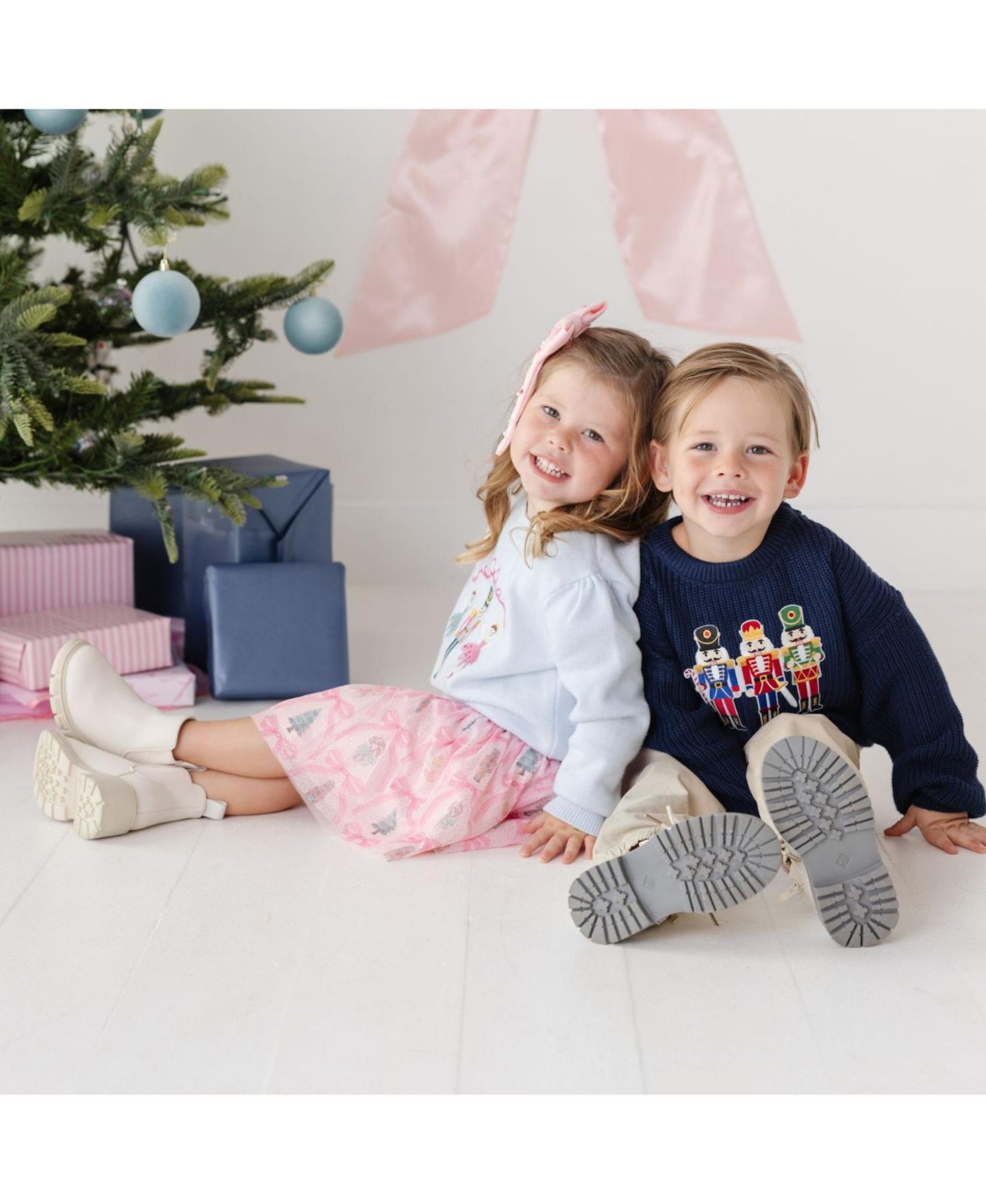 Свитер Sweet Wink Nutcracker Patch Christmas Crewneck Long-Sleeve для мальчиков-малышей, цвет: Тёмно-синий — фото 5
