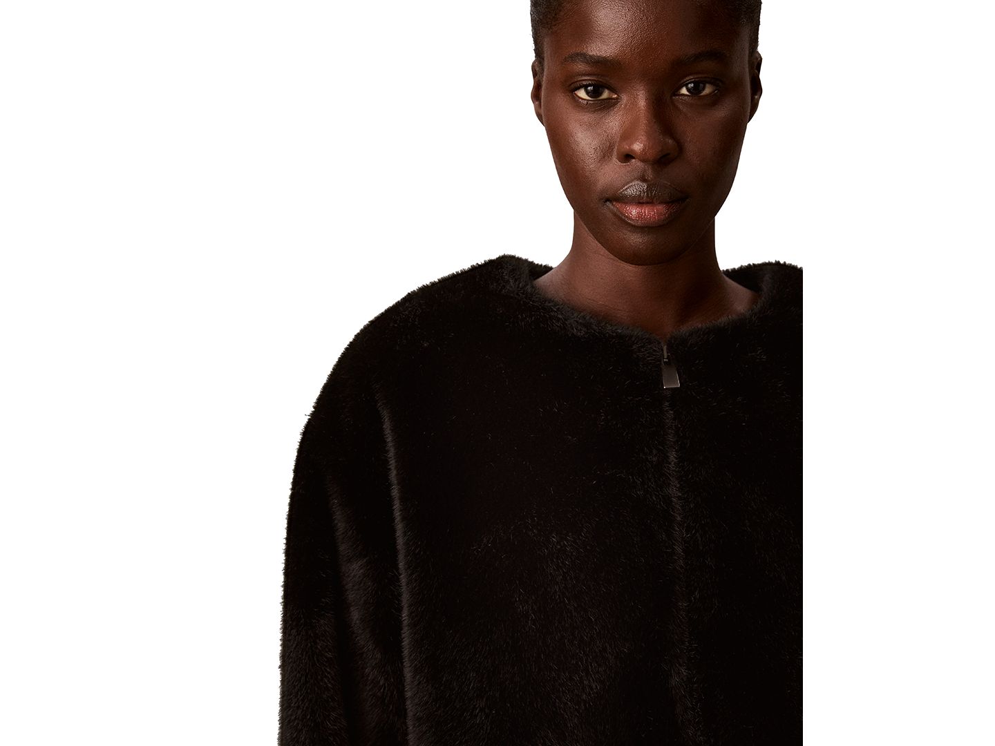 Женская куртка Calvin Klein Petite Faux Shearling Crewneck Cropped, цвет: Чёрный — фото 4