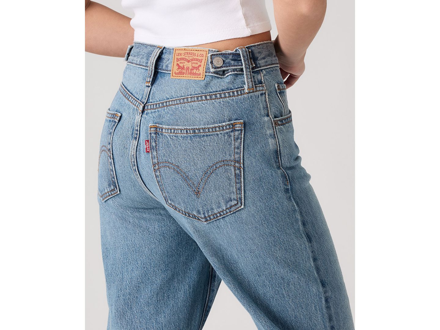 Женские джинсы Levi's Cinch High-Waisted Flare, цвет: Средняя варка, вариант 1 — фото 7