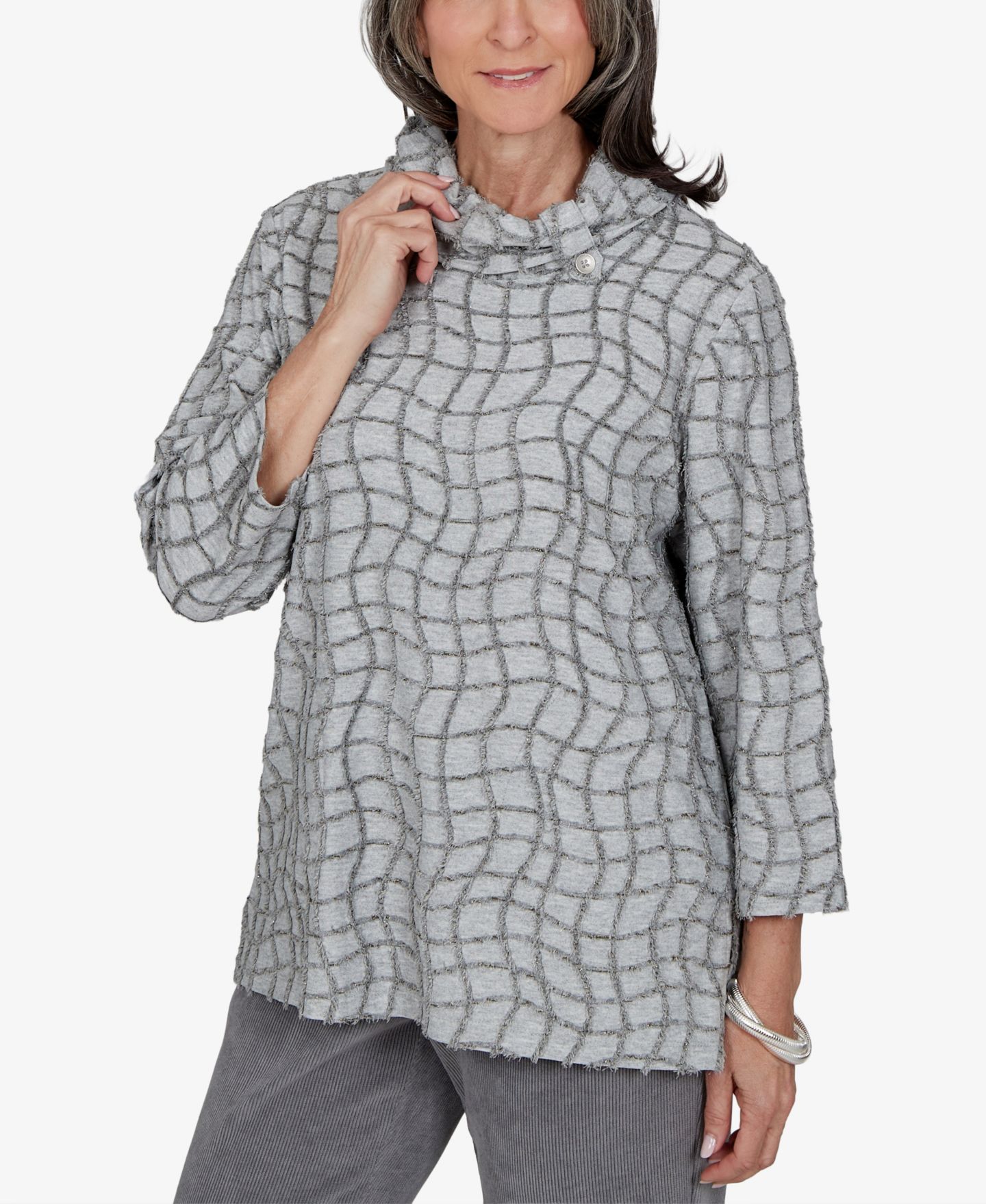Женская блузка Alfred Dunner Petite 3/4-Sleeve Cowl Neck Geometric, цвет: Серый — фото 2