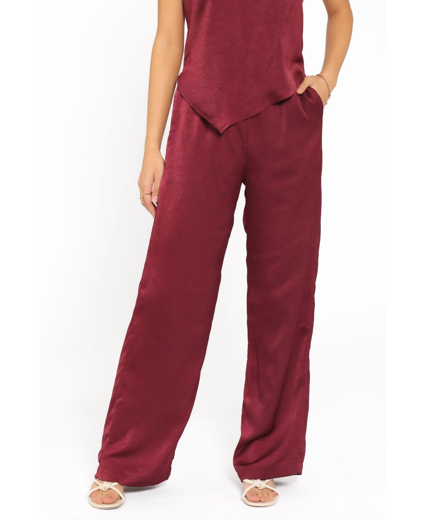 Женский комплект Petal and Pup Lira Sleeveless High-Neckline Wide-Leg Top and Pants, 2-Piece Set, цвет: Тёмный вишнёвый — фото 7