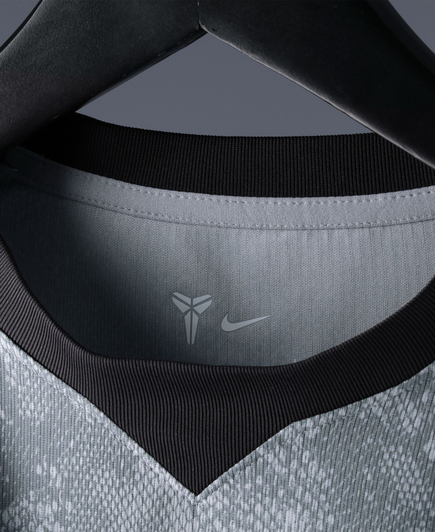 Детский топ Nike Gray Barcelona 2026/27 Away Stadium Replica Long Sleeve Goalkeeper Jersey — фото 5