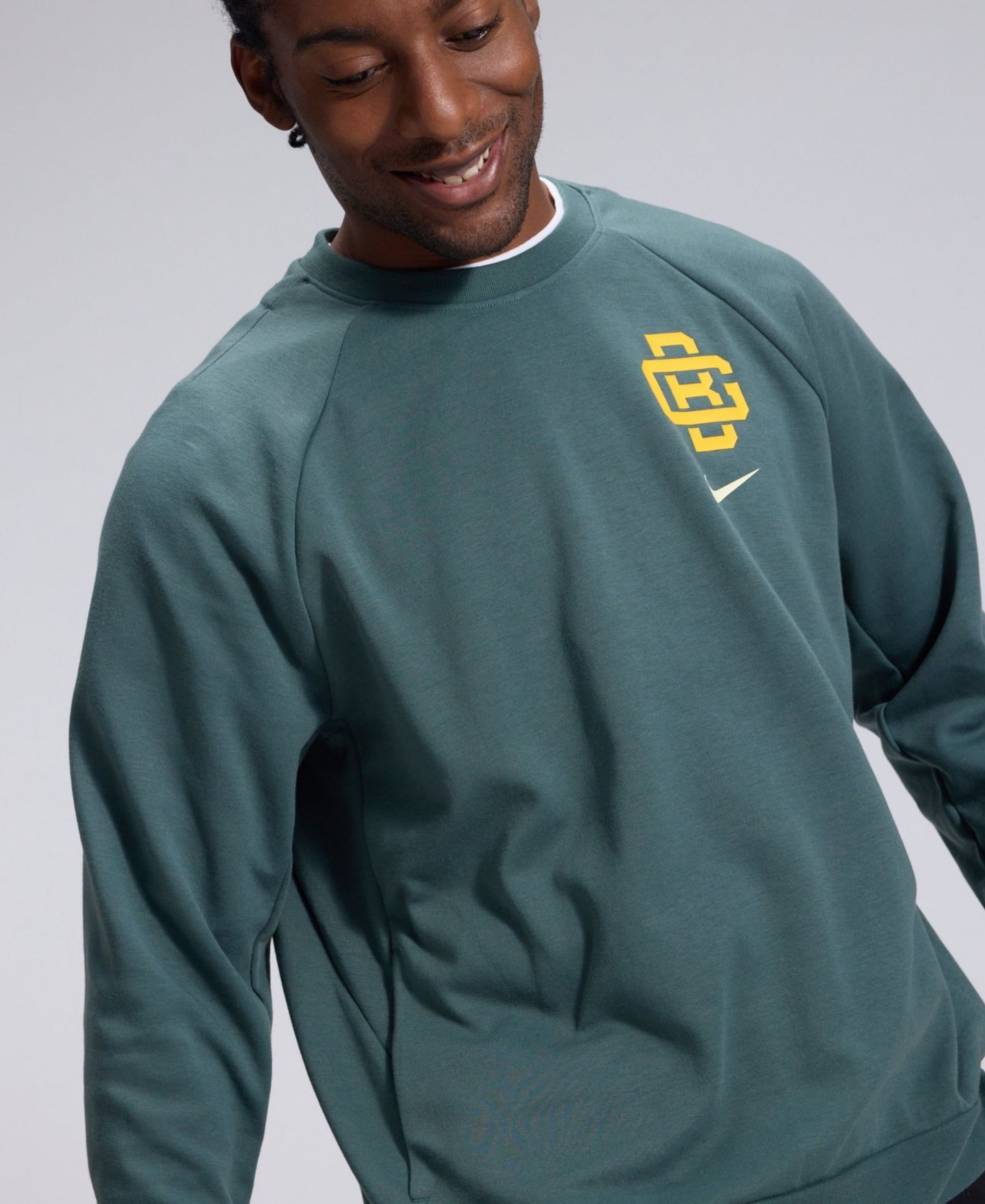 Мужская толстовка Nike Green Green Bay Packers 2026 Rivalries Collection Dri-FIT Crew — фото 9