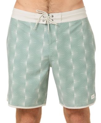 Men's Cruzer Scallop Leaf Pattern Board Shorts