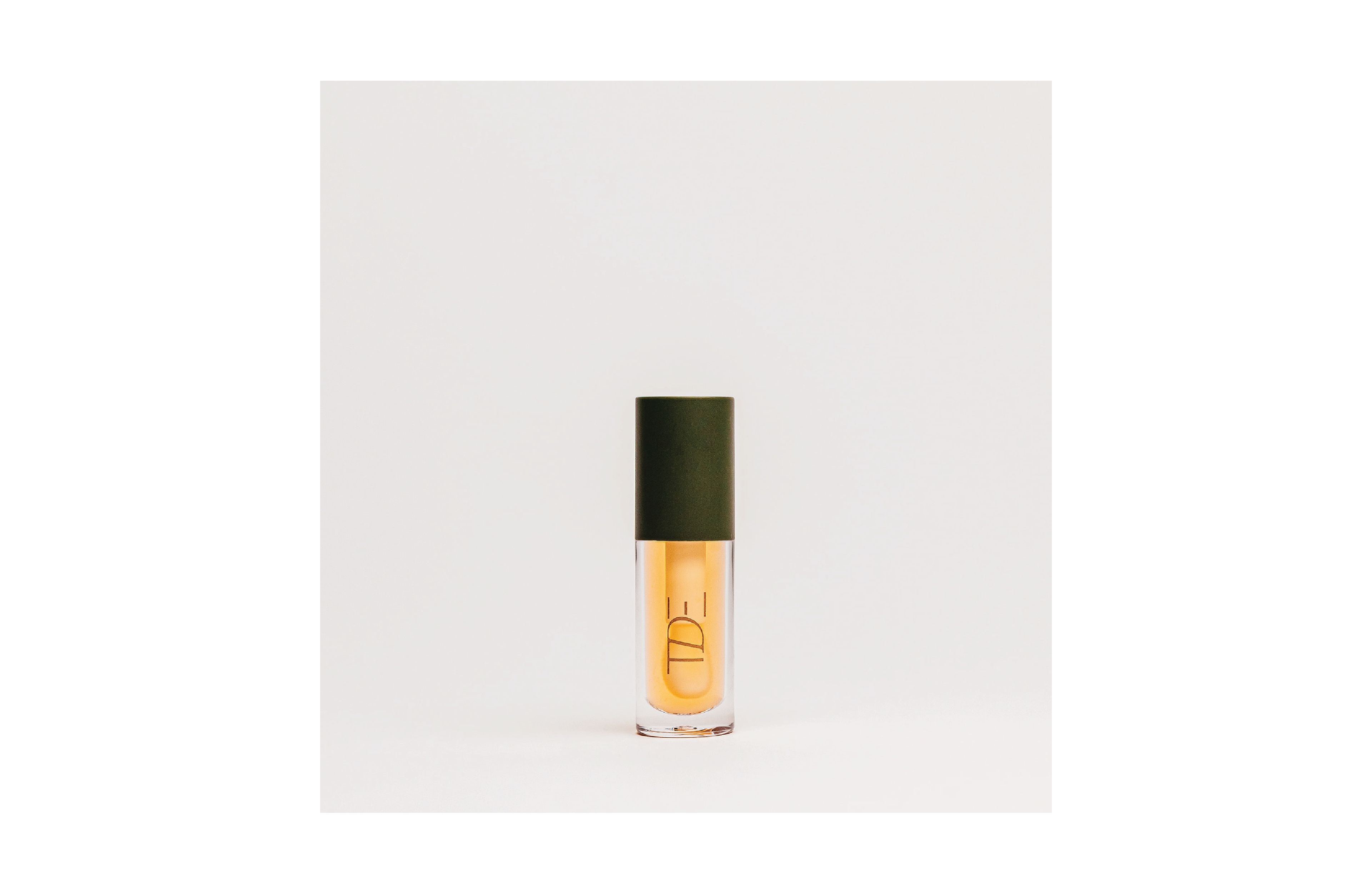 The Daily Essential Co Lip oil
