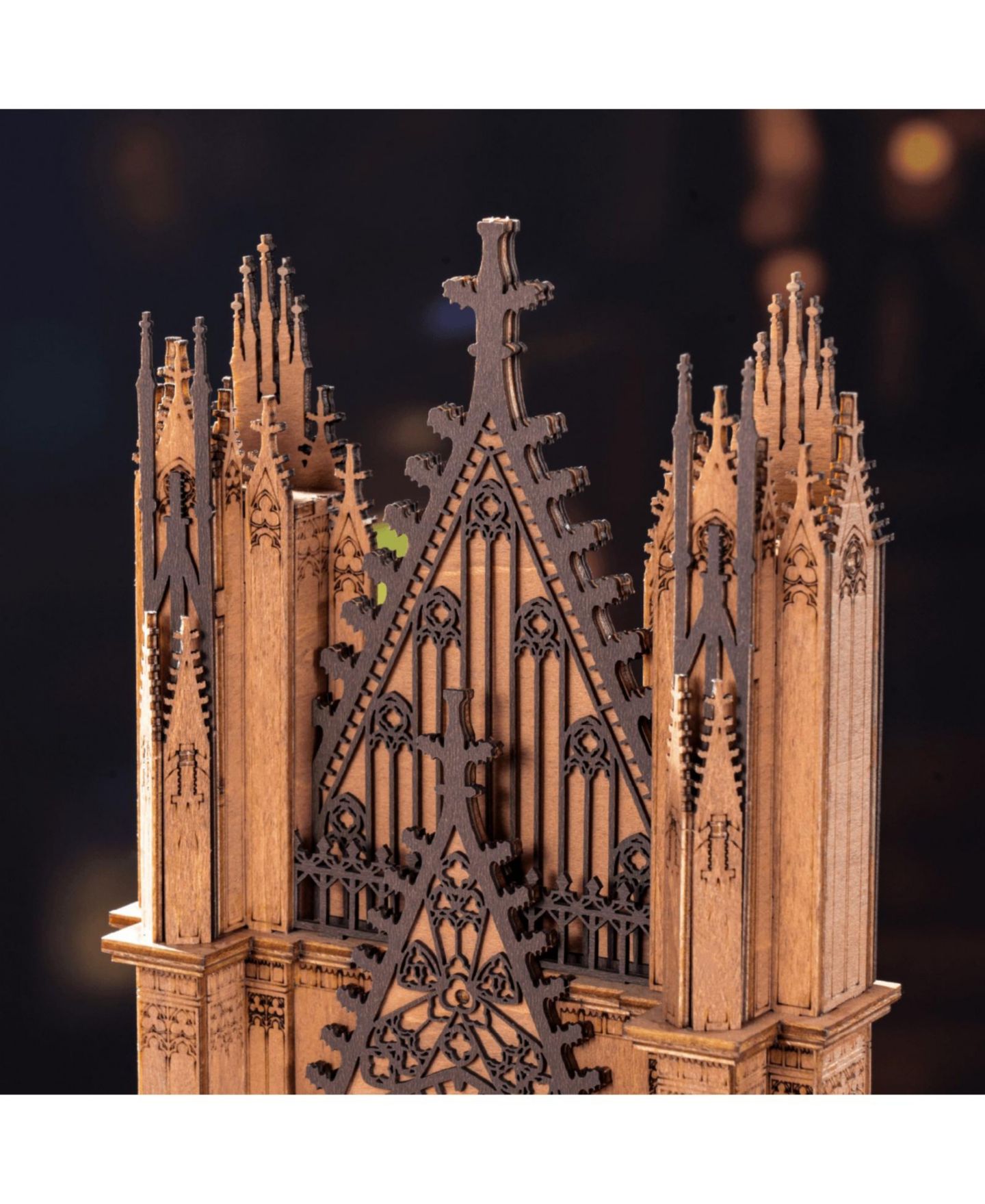 Детский пазл Robotime Gothic Twin Tower Cathedral 111-Piece 3D Wooden Puzzle with LED Lights, от 14 лет, цвет: Коричневый — фото 3