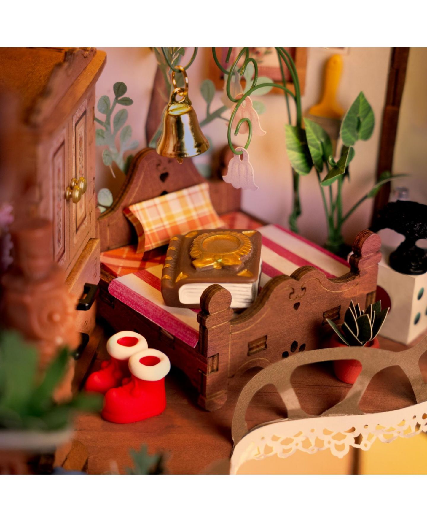 Детские куклы Robotime Fairytale Tree House 3D Wooden Puzzle DIY Craft Kit, Ages 14+ — фото 6