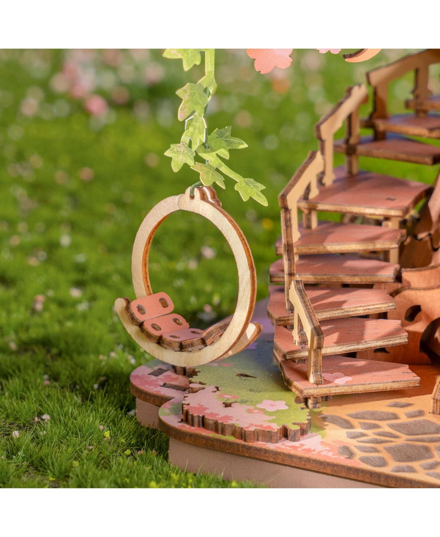 Детский конструктор Robotime Sakura Treehouse Cherry Blossom 535-Piece Wooden Building Set, Ages 14+ — фото 5