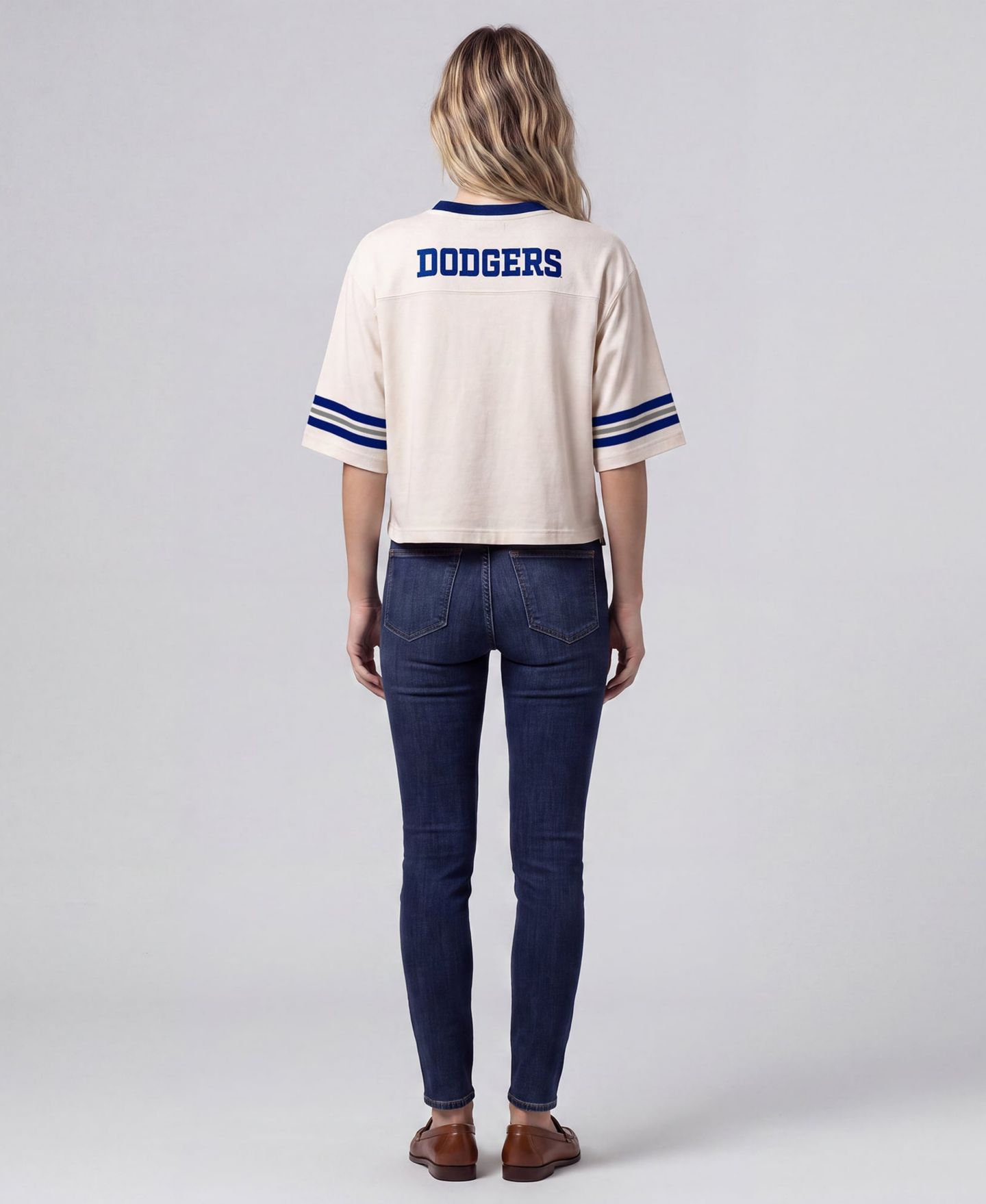 Женская футболка Mitchell & Ness Cream Los Angeles Dodgers Cooperstown Collection Retro Roots Crop Boxy Yoke — фото 2