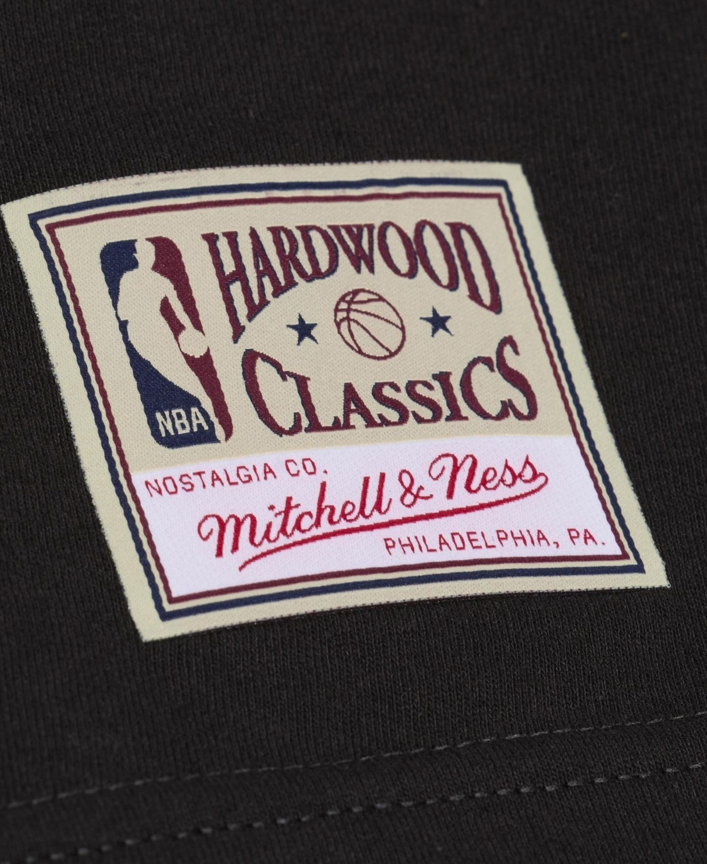 Мужская футболка Mitchell & Ness Kevin Garnett Black Minnesota Timberwolves Hardwood Classics Name Number Classic — фото 5