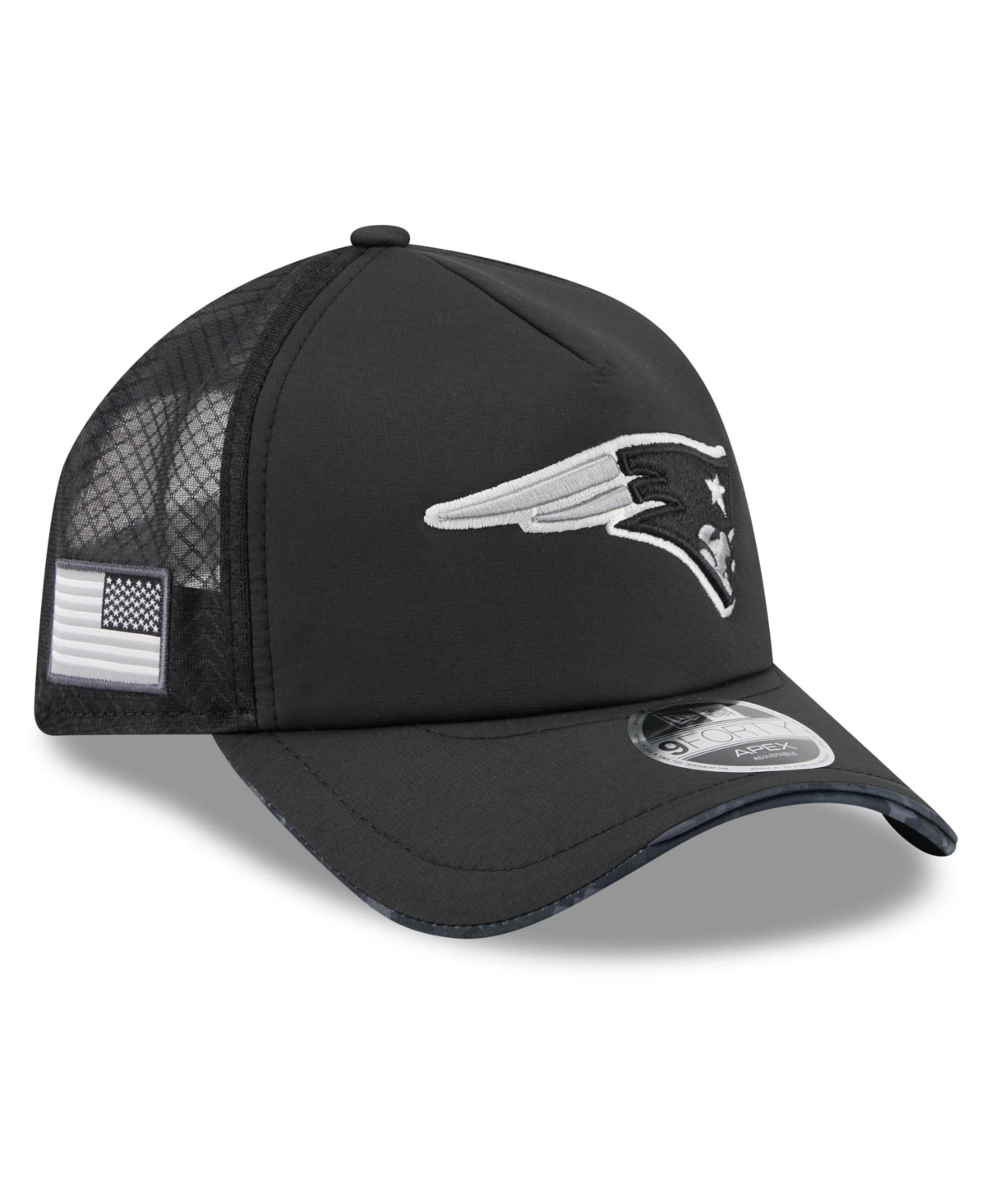 New Era Men's Black New England Patriots 2026 Salute To Service Apex 9FORTY Adjustable Trucker Hat