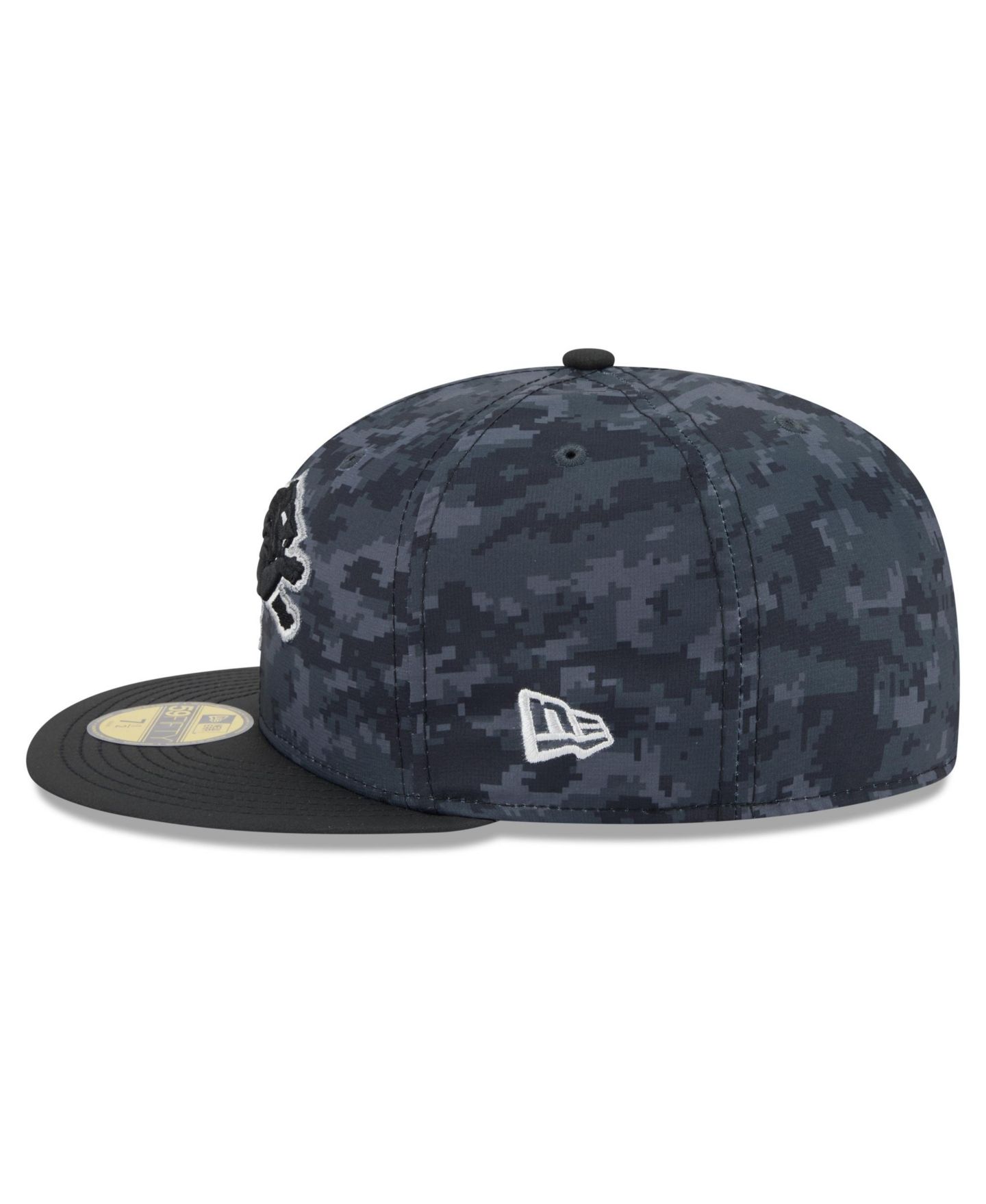 Мужская кепка New Era Black Detroit Lions 2026 Salute To Service 59FIFTY Fitted Hat — фото 5