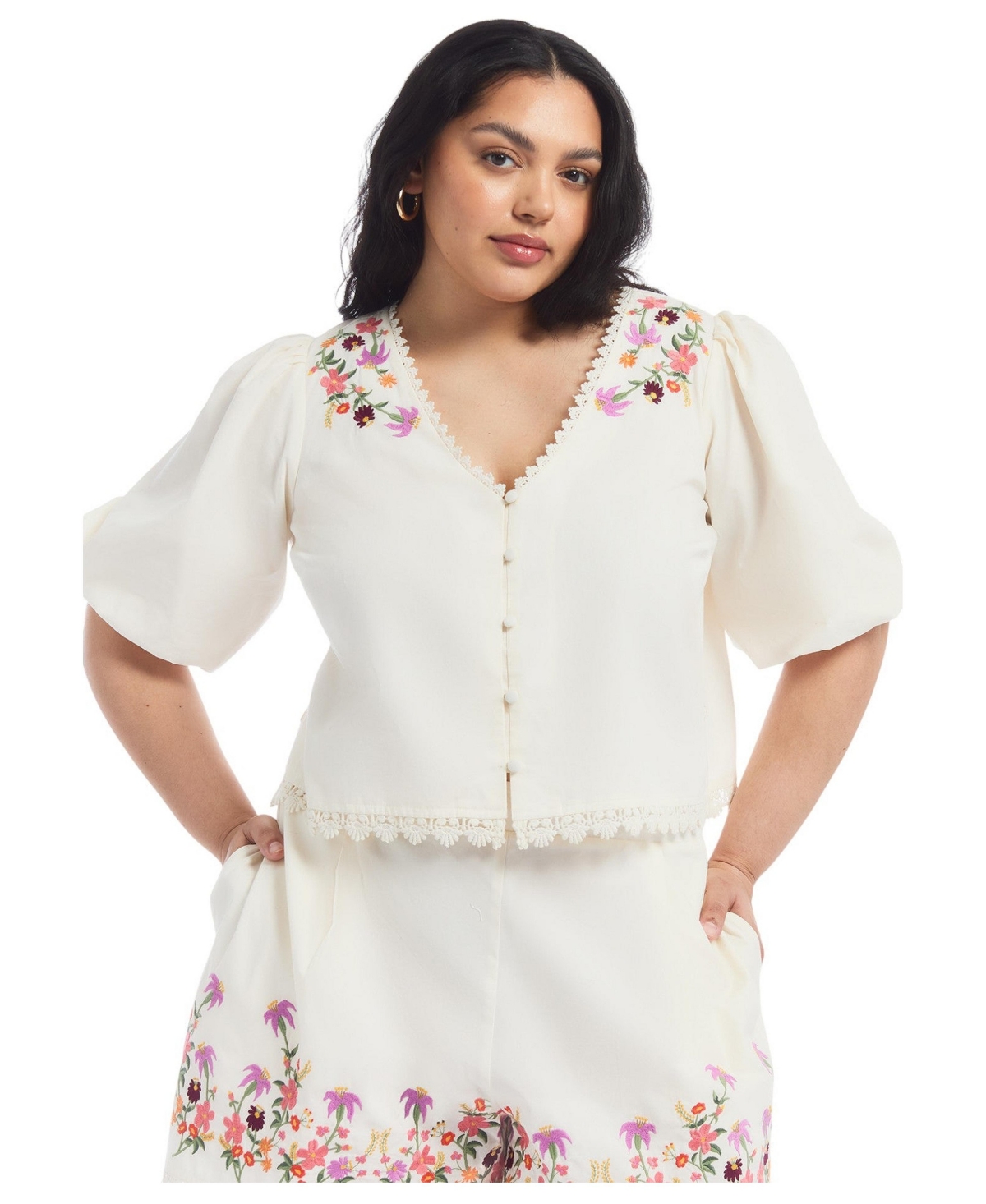 June & Vie Plus Embroidered Lace-Trim Short-Sleeve Top
