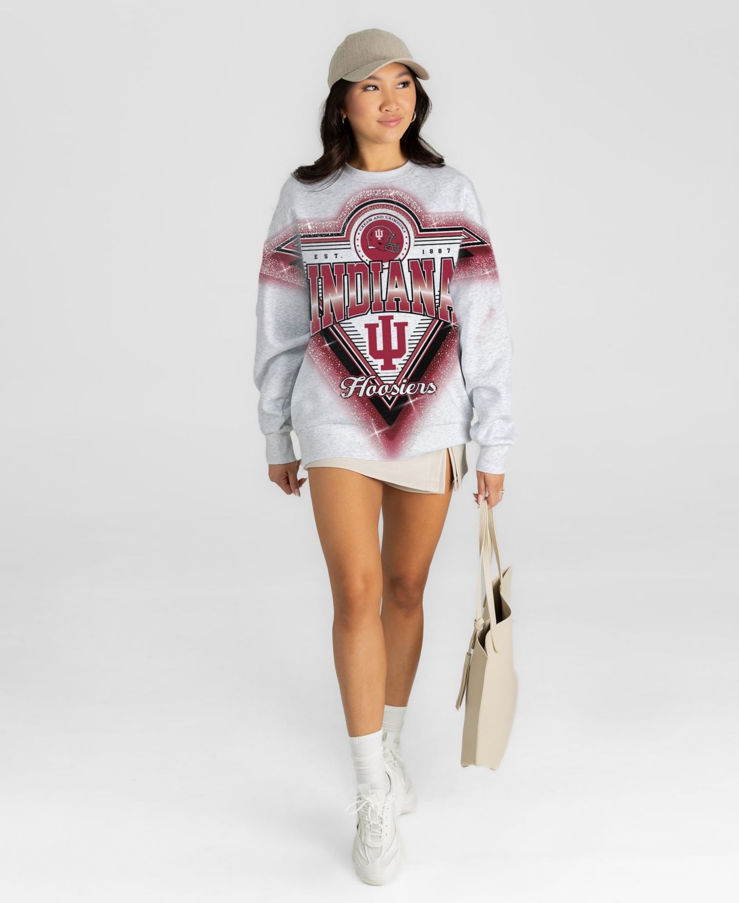 Женская толстовка Gameday Couture Heather Gray Indiana Hoosiers Chasing Victory Rhinestone Spray Oversized Fleece — фото 3