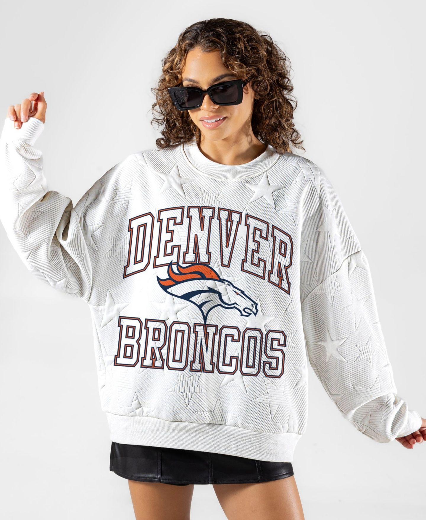 Женская толстовка Gameday Couture White Denver Broncos Big Play Energy Tonal Star Embossed — фото 4