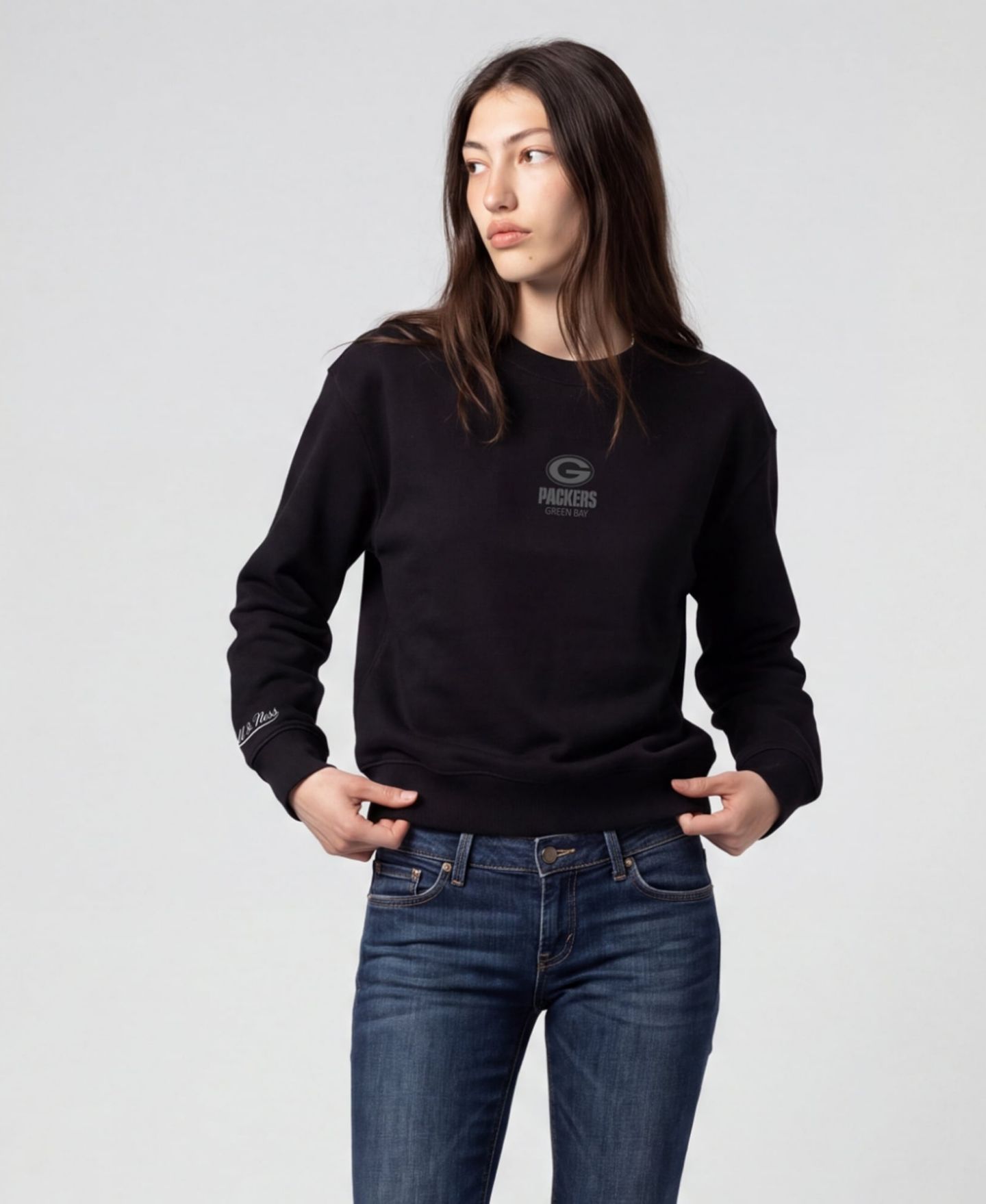 Женская толстовка Mitchell & Ness Black Green Bay Packers Core Essentials Micro Logo Fleece — фото 1