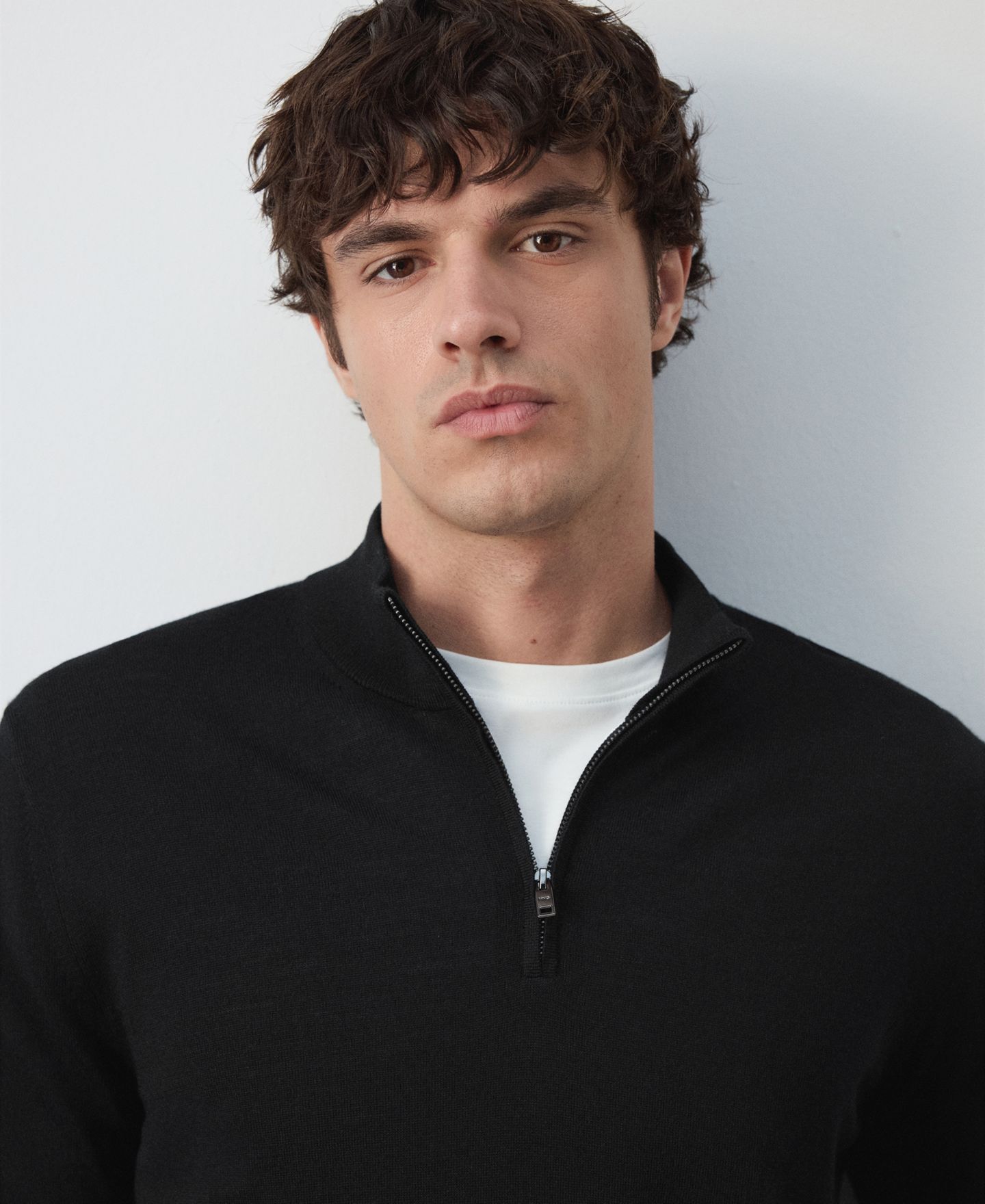 Мужской свитер Mango Willyp Quarter-Zip Mock Neck Wool, цвет: Чёрный — фото 6