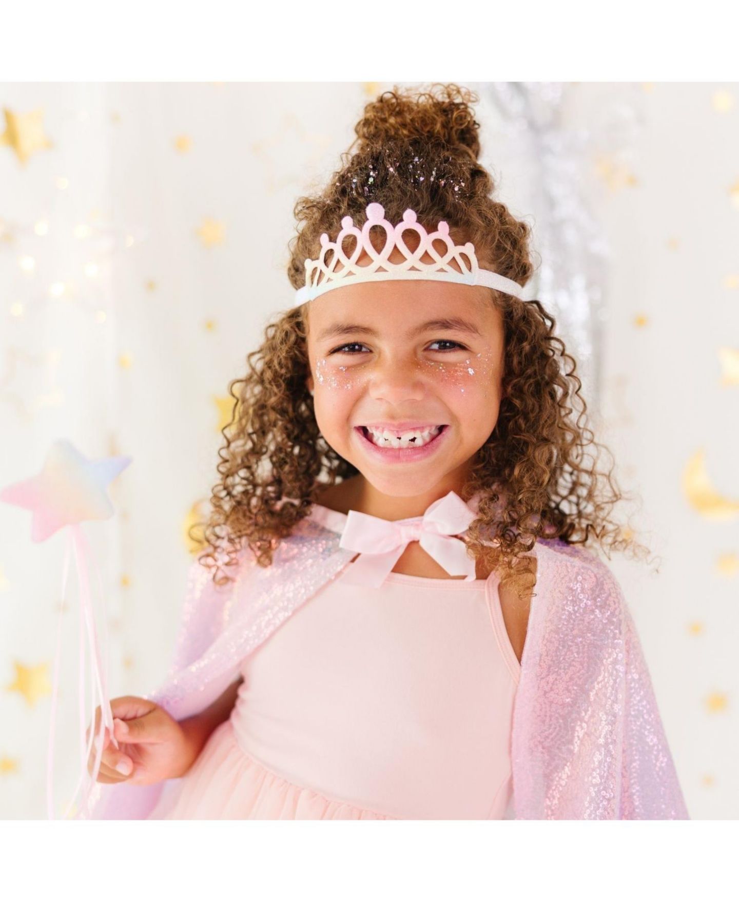 Комплекты Sweet Wink Rainbow Dream Cape, Wand and Tiara Headband, 3-Piece Set для девочек, цвет: Розовый — фото 3