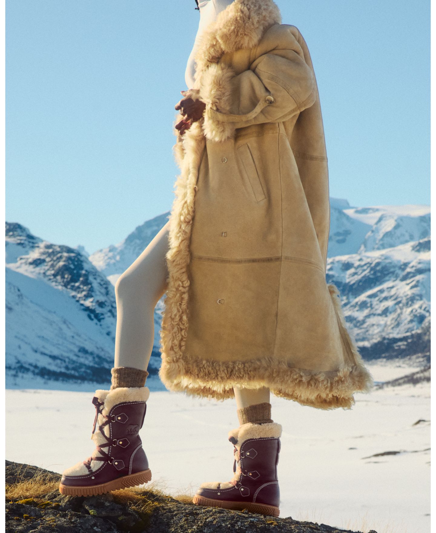 Женские ботинки Sorel Ona Ave Alpine LX Tall, цвет: Красный / Карамельный — фото 3
