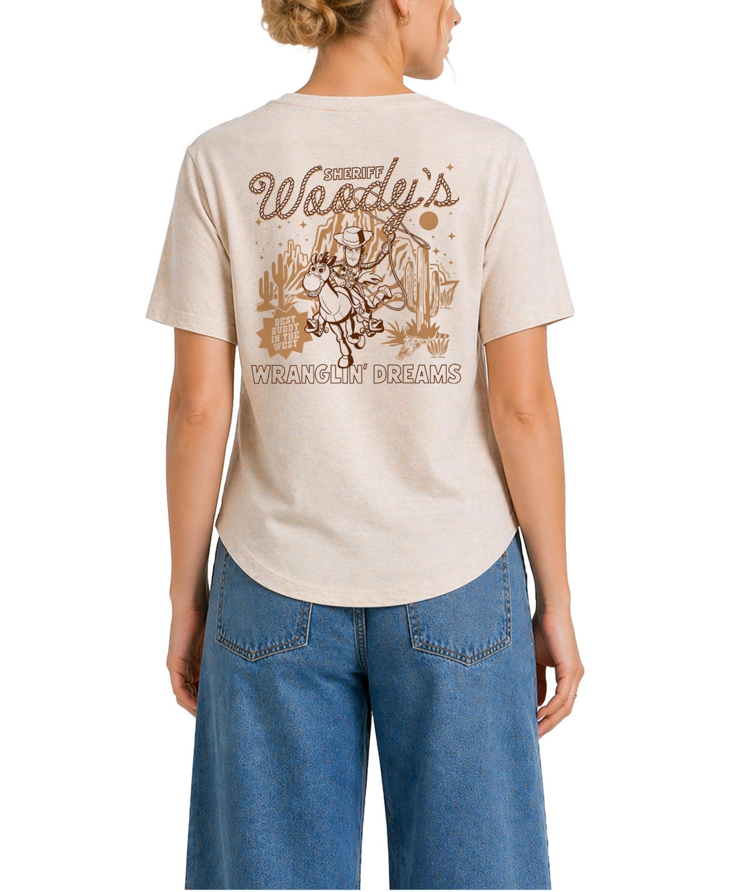 Женская футболка Toy Story Juniors' Sheriff Woody Show Oversized Graphic, цвет: Берёзовый — фото 3
