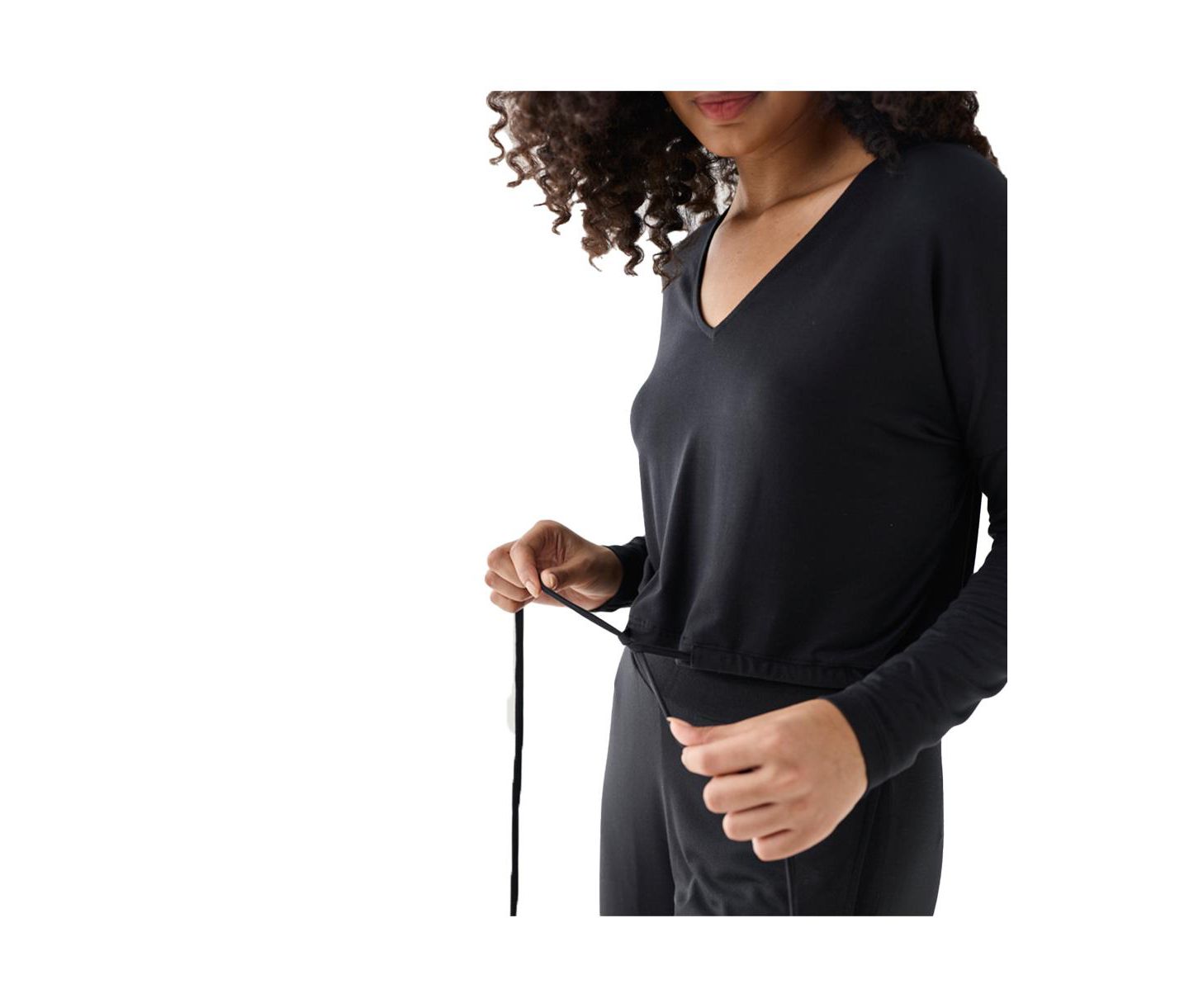 Женский топ Reistor The Modal Long-Sleeve V-Neck Tie-Front Crop, цвет: Чёрный — фото 9