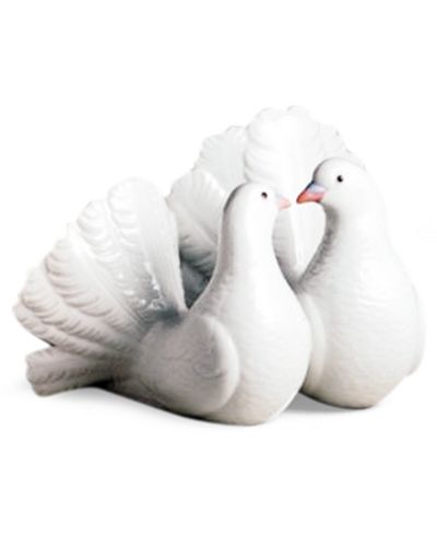 Lladro Collectible Figurine, 