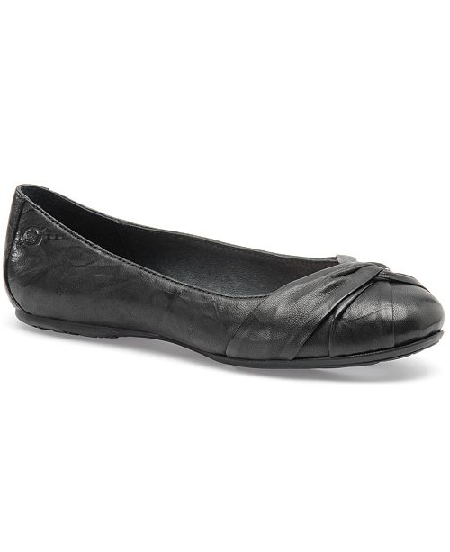 macys black flats
