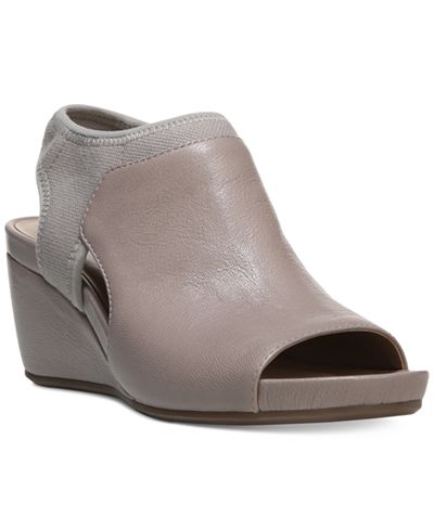 hush puppies tucker lace up shoes