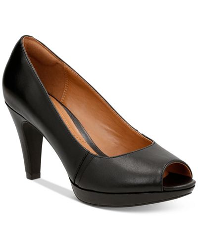 Clarks Collection Women's Narine Rowe Pumps