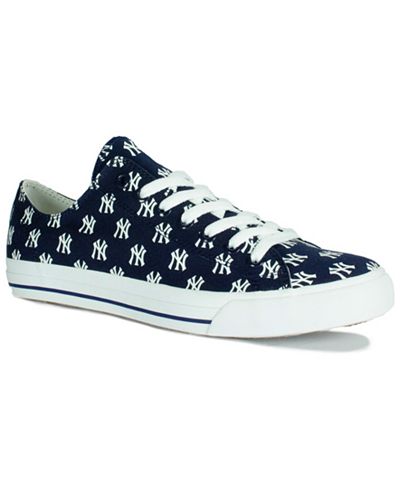 Row One New York Yankees Victory Sneakers