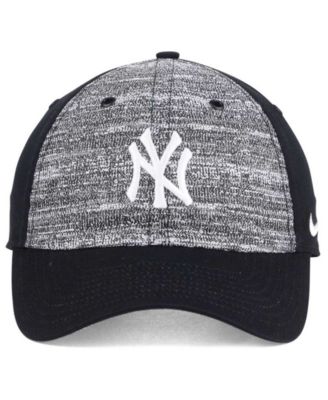 Nike New York Yankees New Day Easy Adjustable Cap