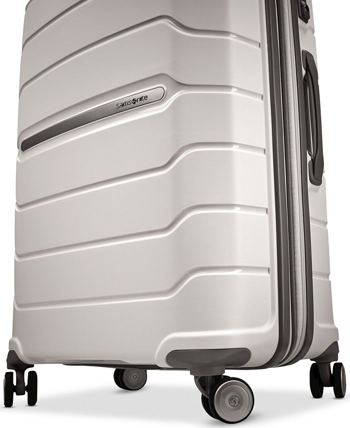 Samsonite Freeform 21" CarryOn Expandable Hardside Spinner Suitcase