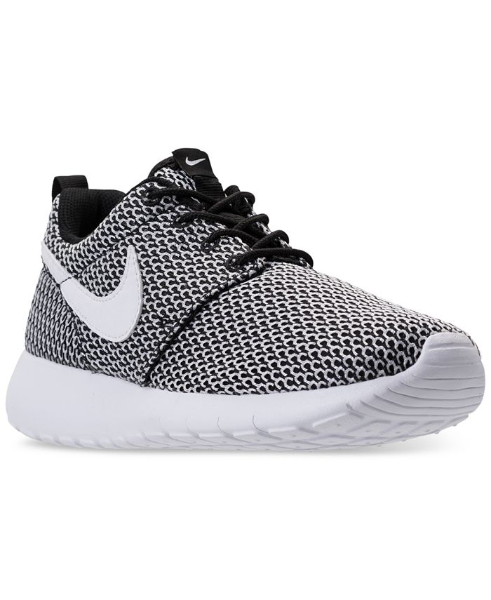 Nike new arrivals boys roshe