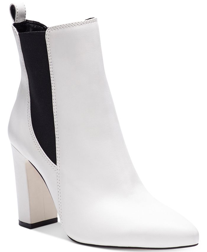 Vince camuto 2025 britsy bootie