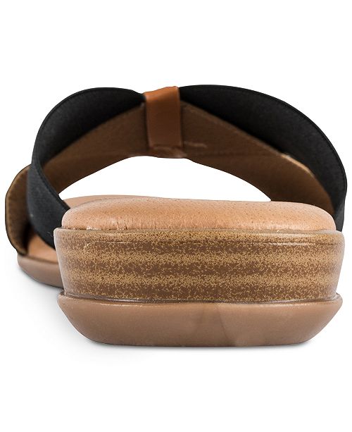 andre assous flip flops